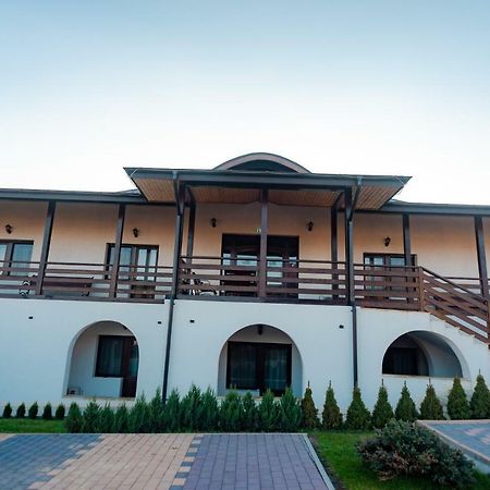 Tango Margo Otel Valea Lupului  Dış mekan fotoğraf