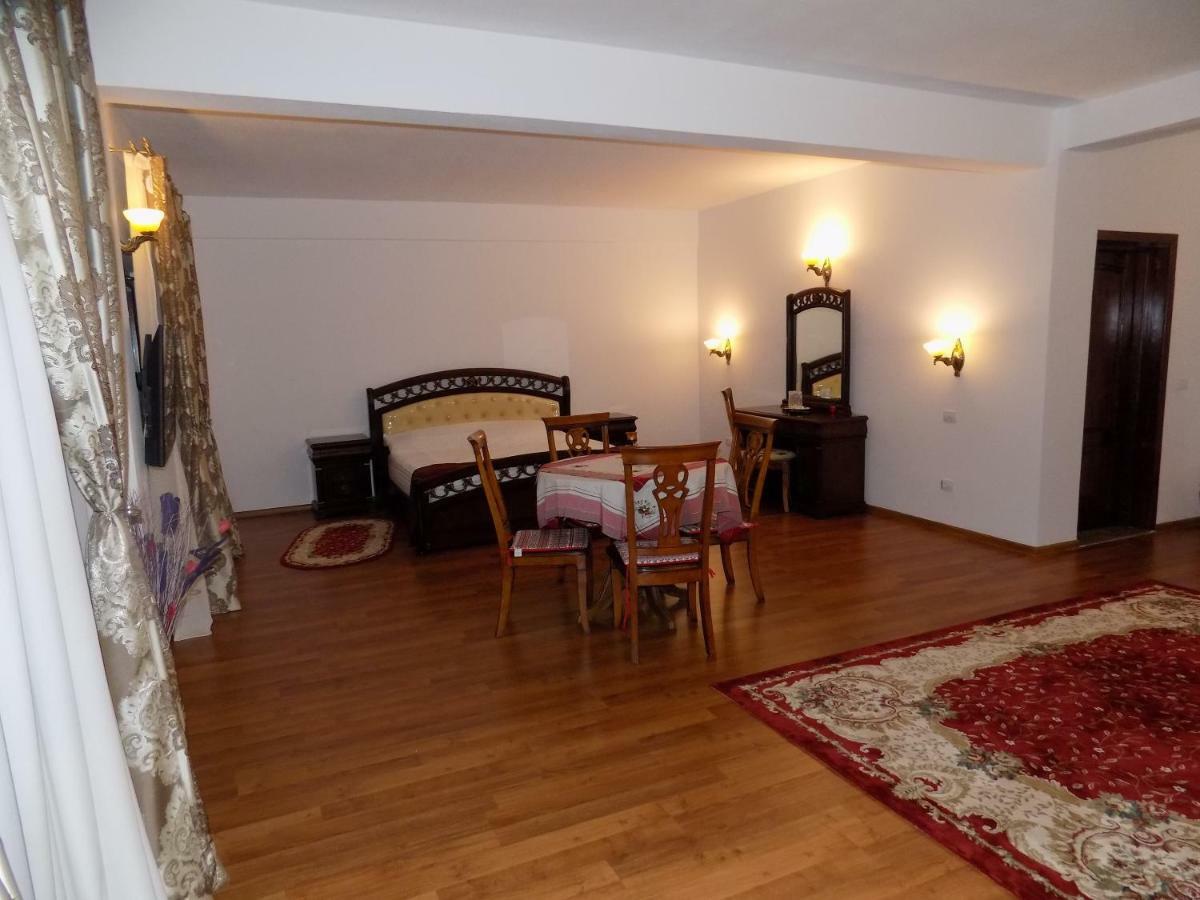 Tango Margo Otel Valea Lupului  Dış mekan fotoğraf