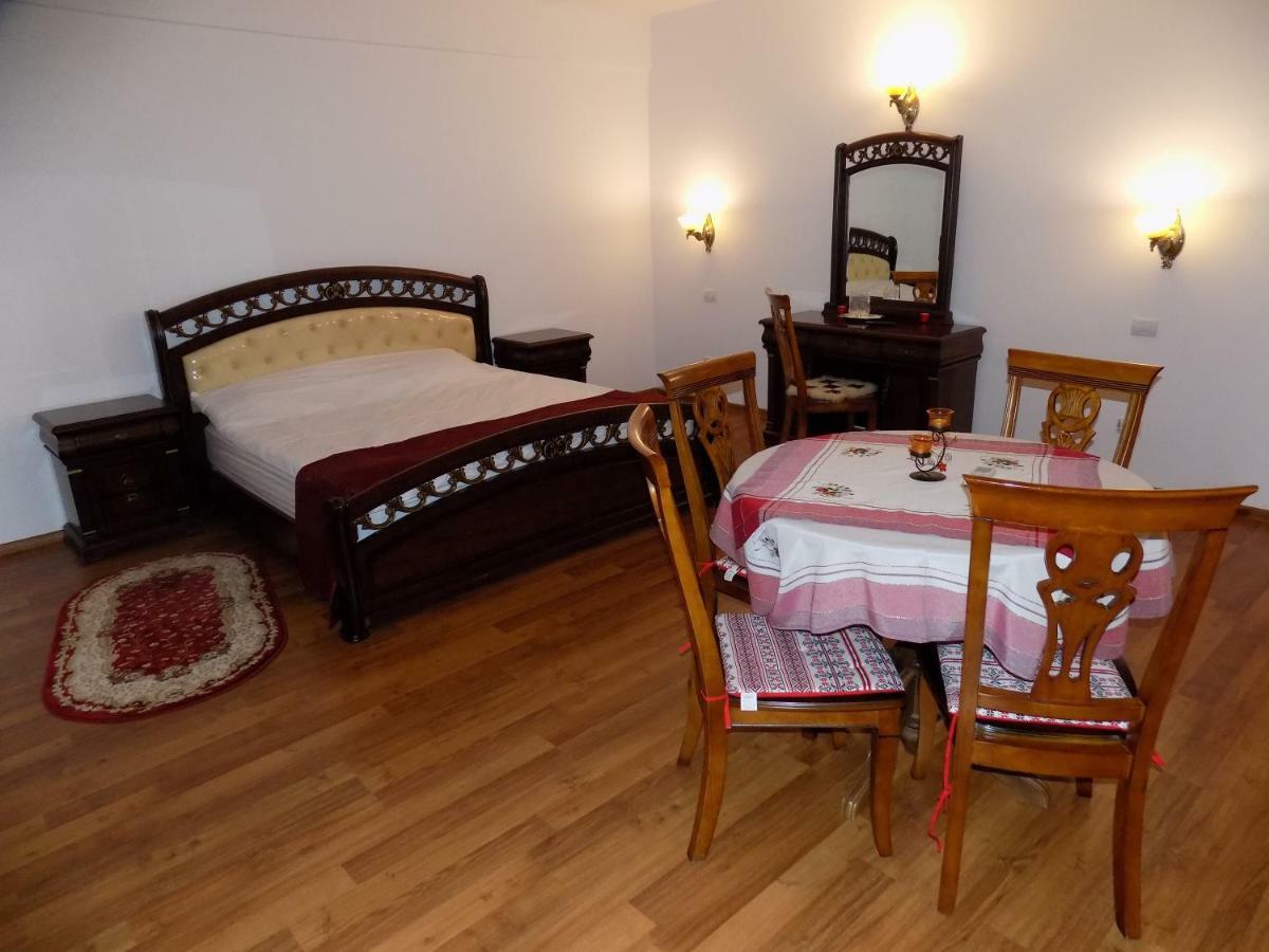 Tango Margo Otel Valea Lupului  Dış mekan fotoğraf