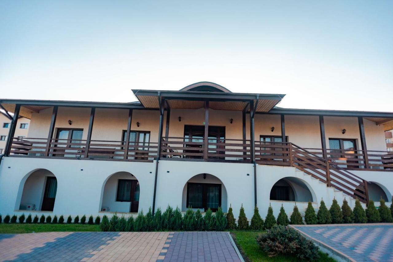 Tango Margo Otel Valea Lupului  Dış mekan fotoğraf