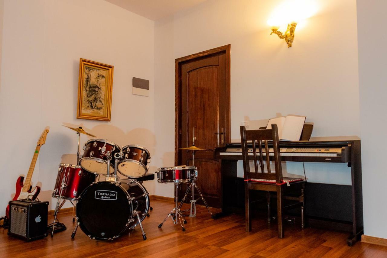Tango Margo Otel Valea Lupului  Dış mekan fotoğraf