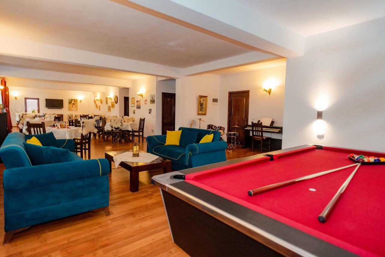 Tango Margo Otel Valea Lupului  Dış mekan fotoğraf