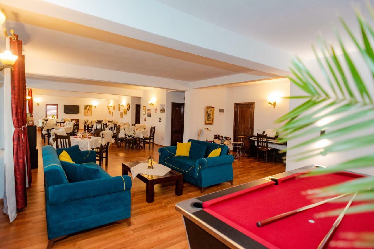 Tango Margo Otel Valea Lupului  Dış mekan fotoğraf