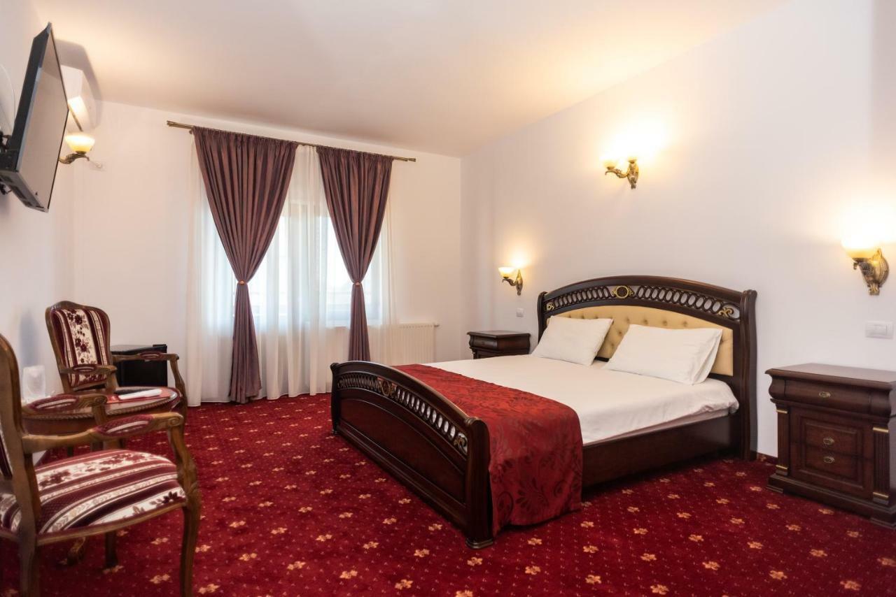Tango Margo Otel Valea Lupului  Dış mekan fotoğraf