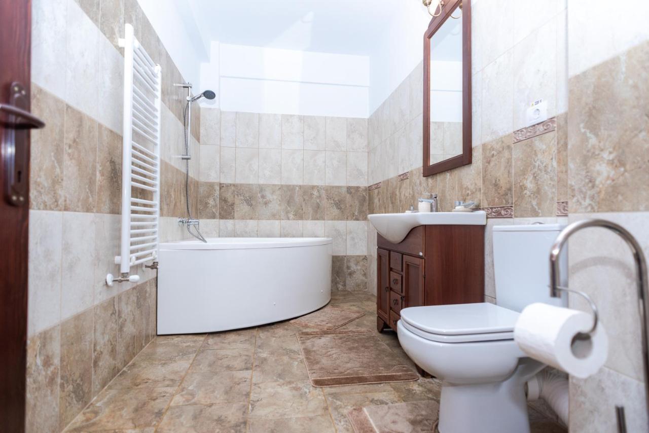 Tango Margo Otel Valea Lupului  Dış mekan fotoğraf