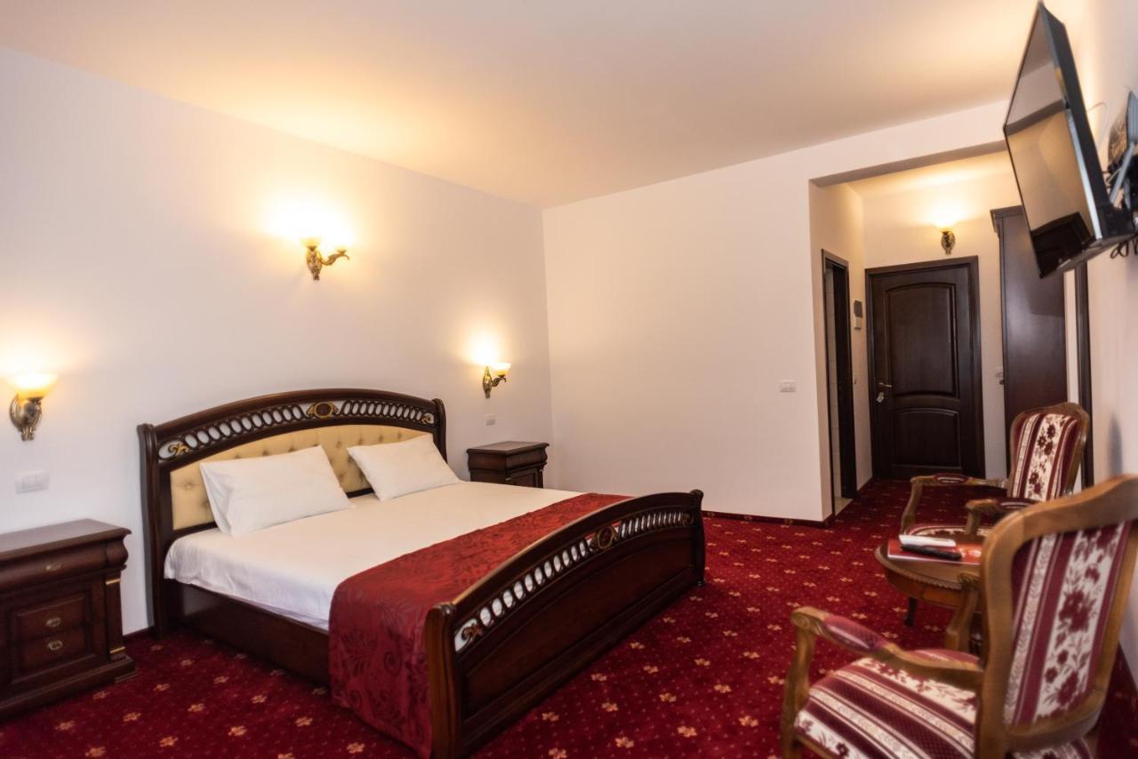 Tango Margo Otel Valea Lupului  Dış mekan fotoğraf
